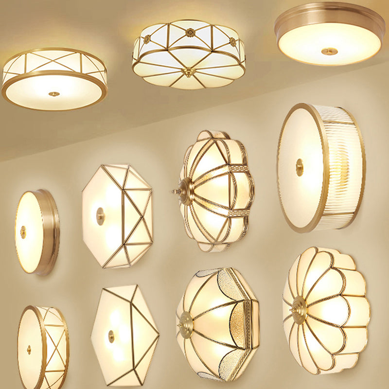 Scalloped/Bowl/Flower Frosted Glass Flush Mount Light Vintage 3 Lights Bedroom Ceiling Light in Brass