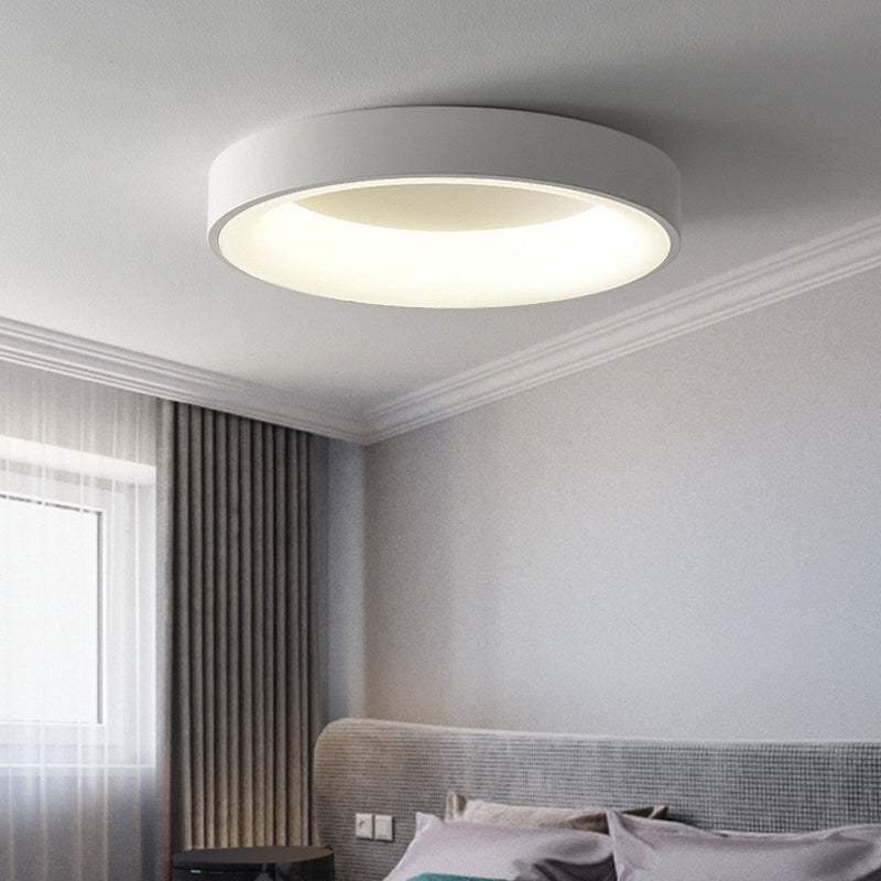 Metal Circular Flush Mount Ceiling Lamp Nordic Style LED Flush Mount Lighting for Bedroom