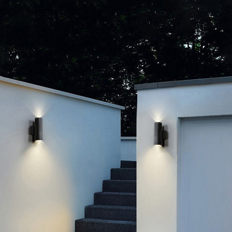 Kren Minimalist Metal Double-headed Outdoor Wall Lamp, Black