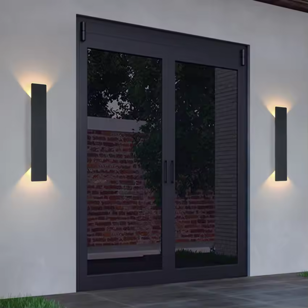 Xyrov - Weather-Resistant Aluminum Wall Lamp
