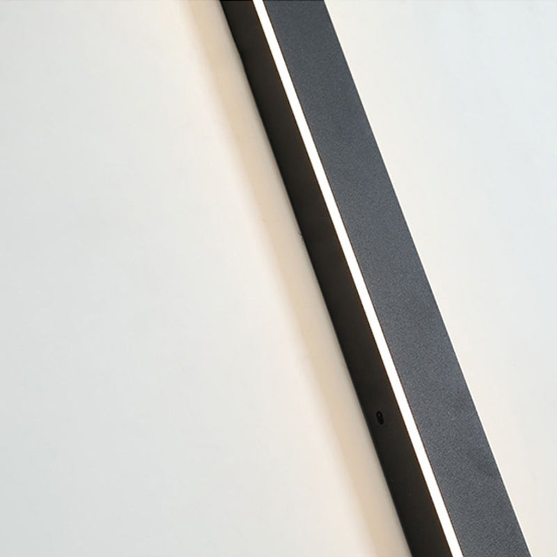 Elune Outdoor LED Wall Sconce Waterproof Minimalist Metal