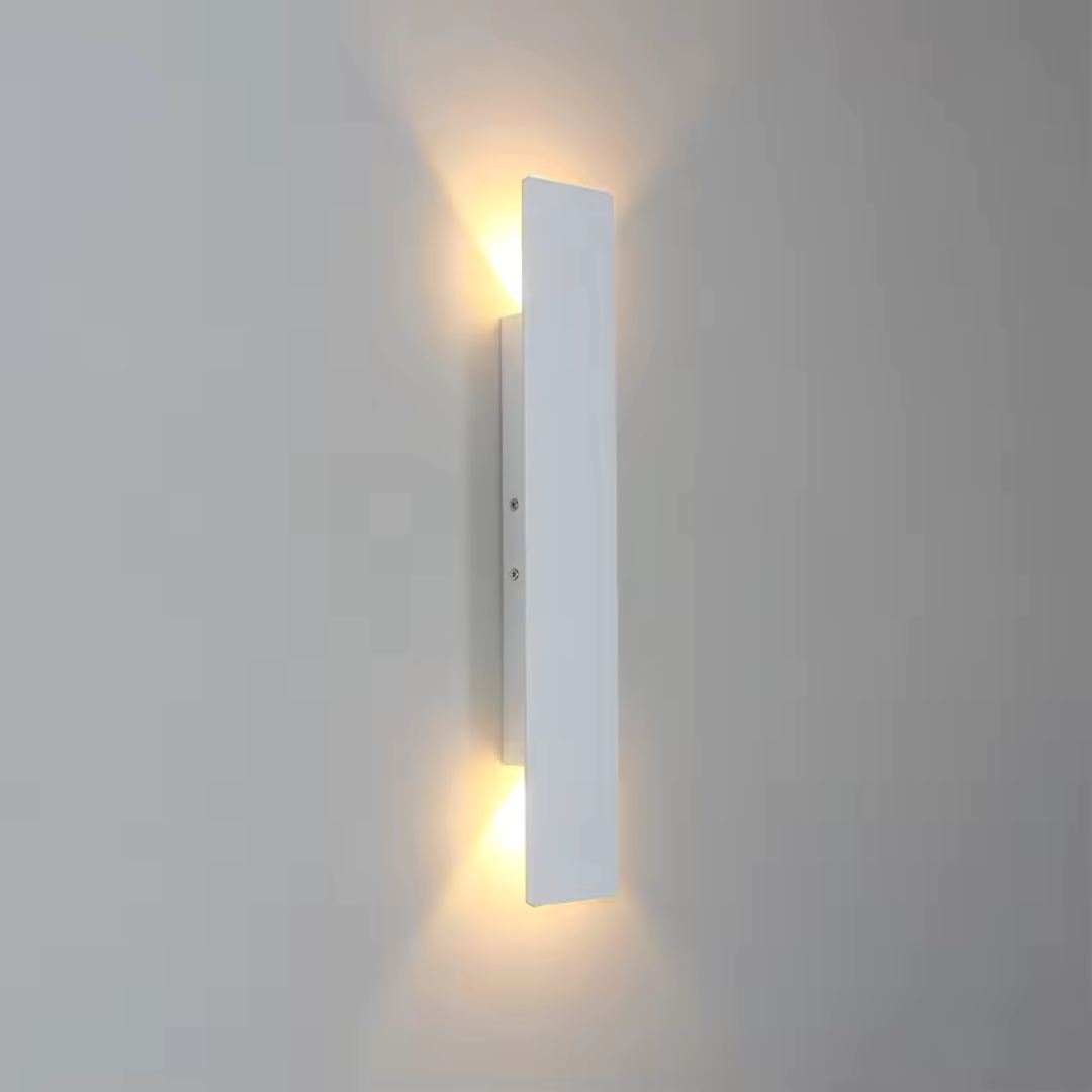 Xyrov - Weather-Resistant Aluminum Wall Lamp