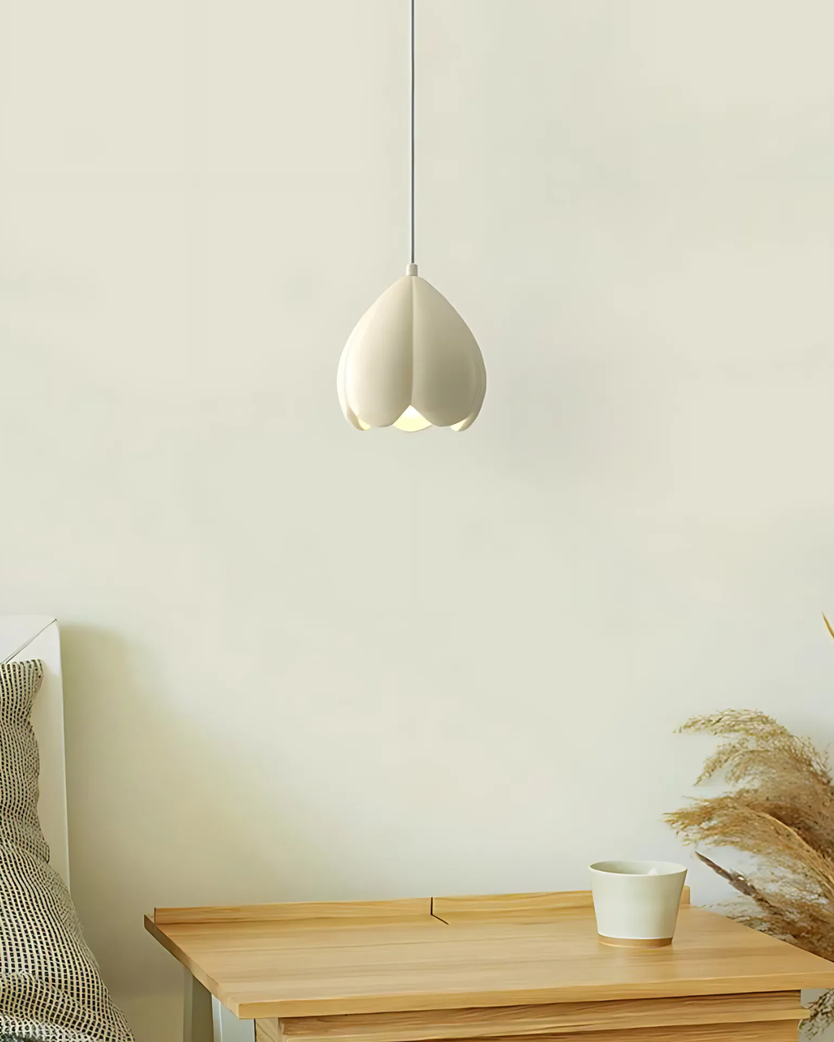 The Pendant Flower