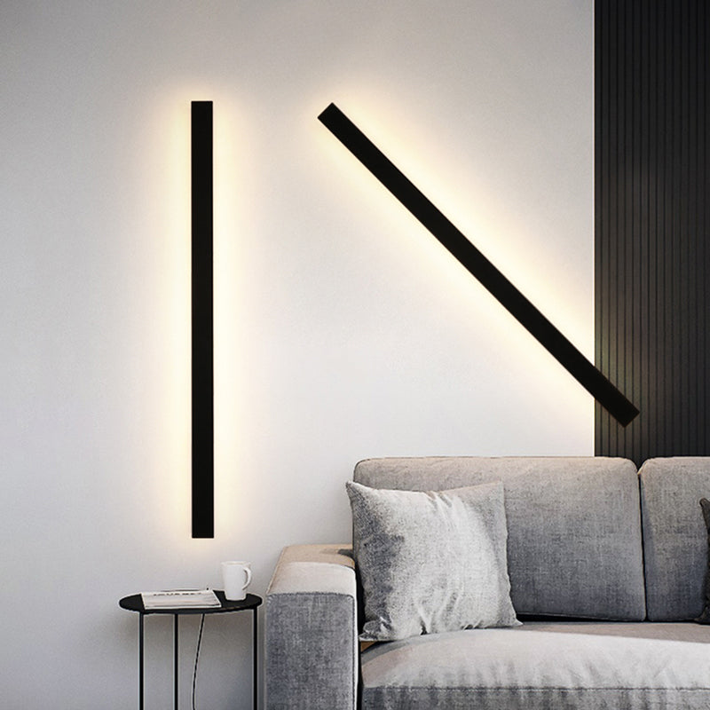 Elune Outdoor LED Wall Sconce Waterproof Minimalist Metal