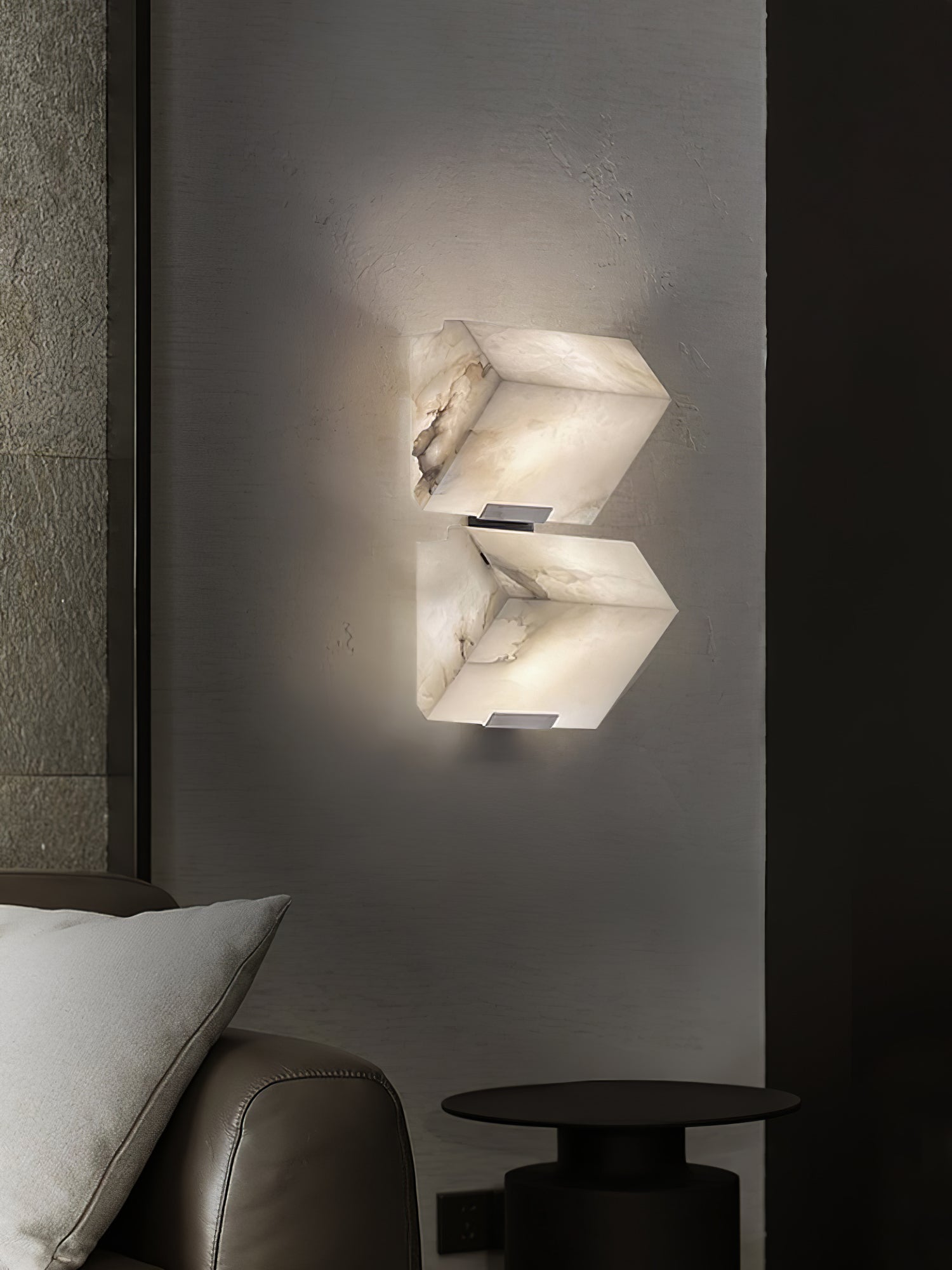 Vimiryra Alabaster Wall Light