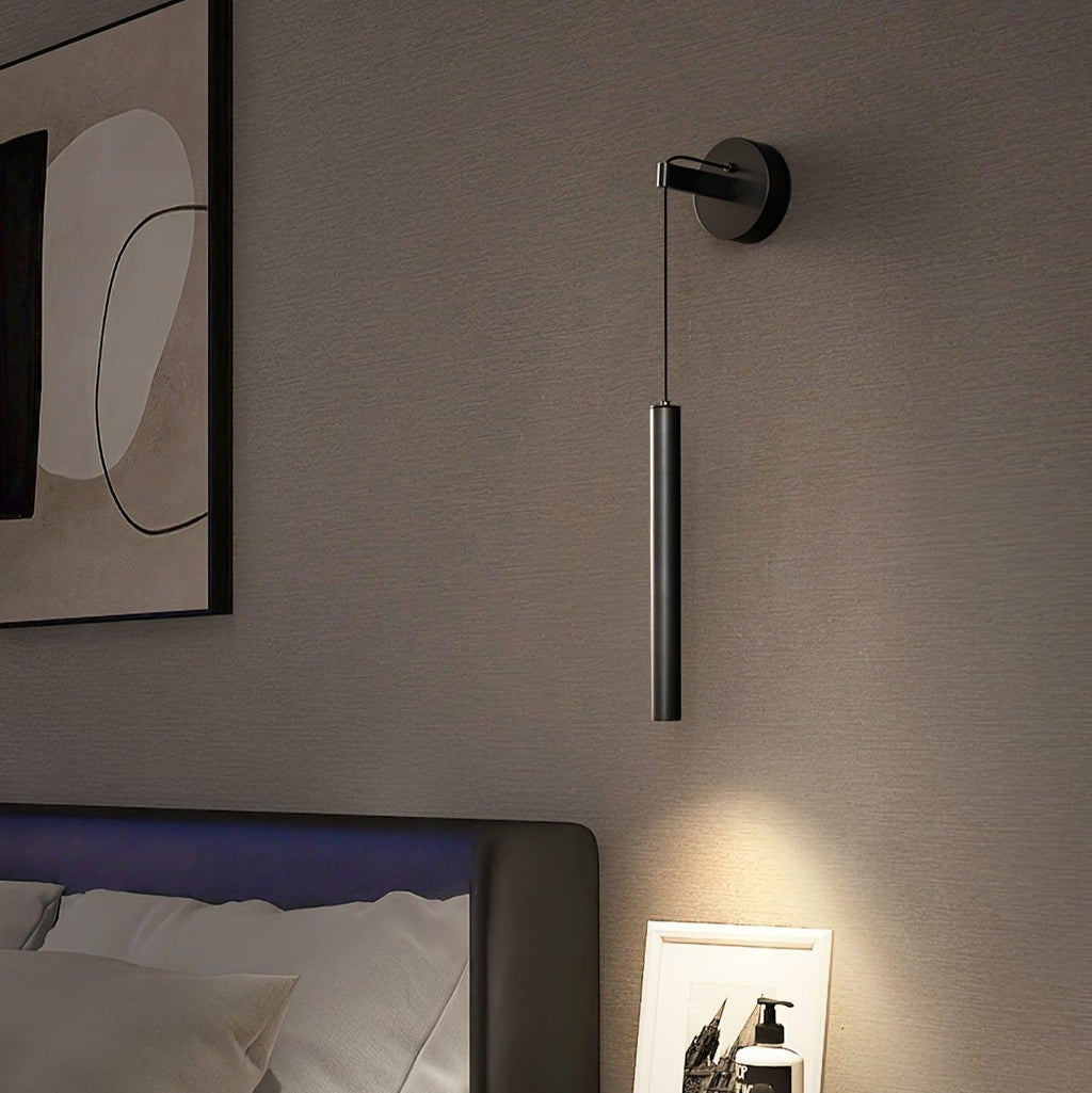 Cecilia Indoor Wall Sconce in Brass Lines