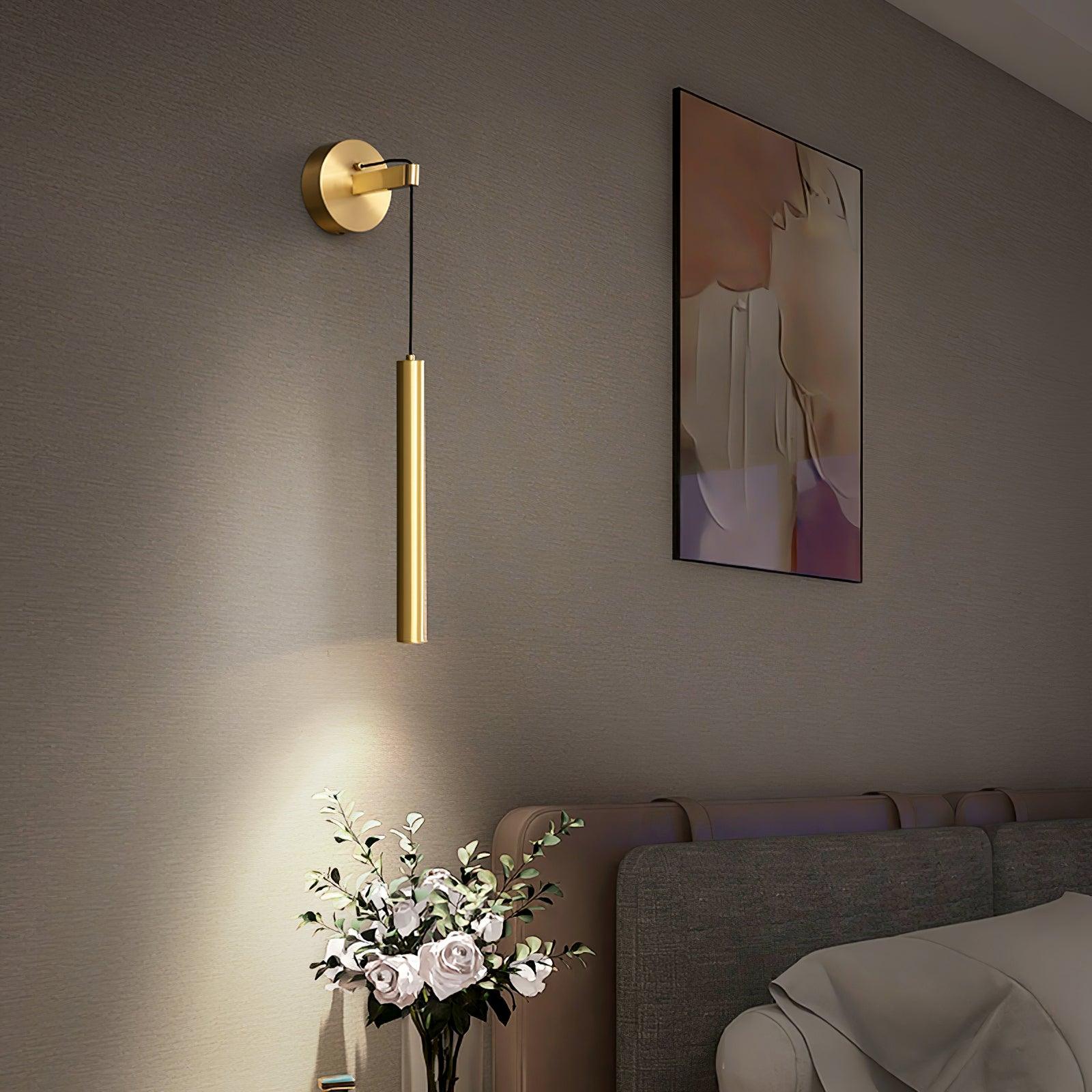 Cecilia Indoor Wall Sconce in Brass Lines