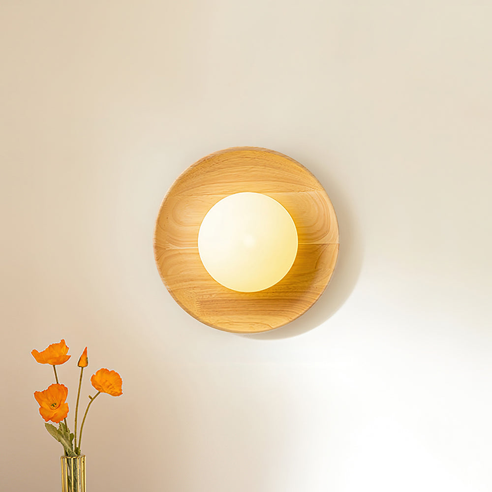 Novin Wooden Wall Lamp