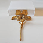 Daisy Ginkgo Leaf Wall Sconce