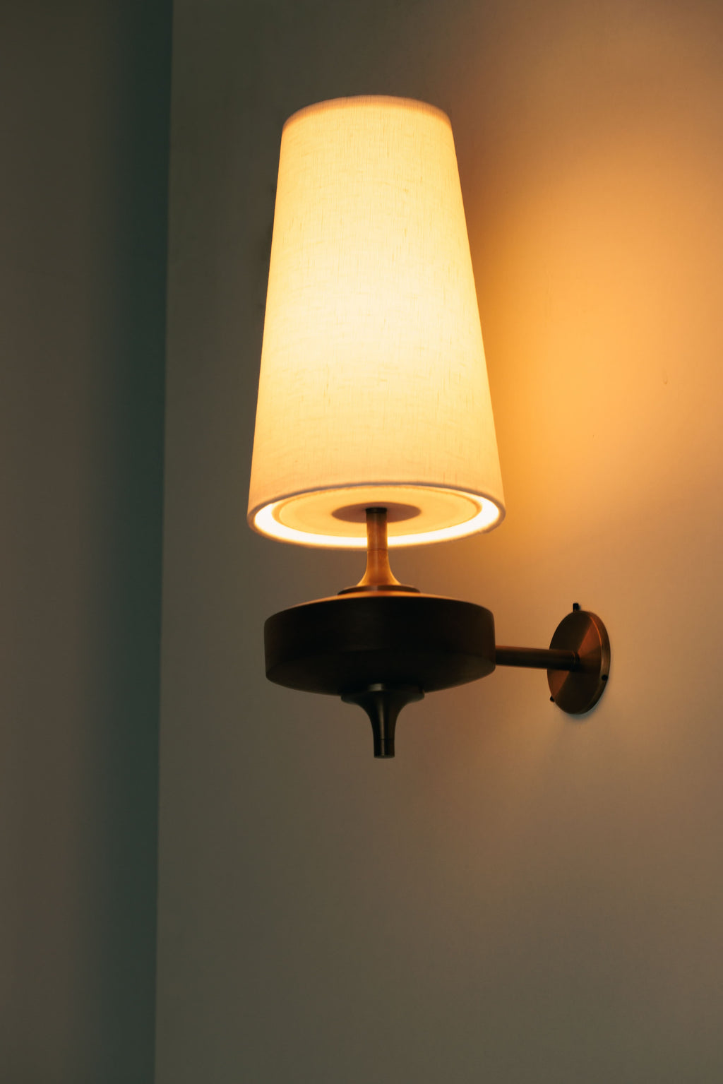 Nydorisra Antique Brass Vintage Wall Sconce