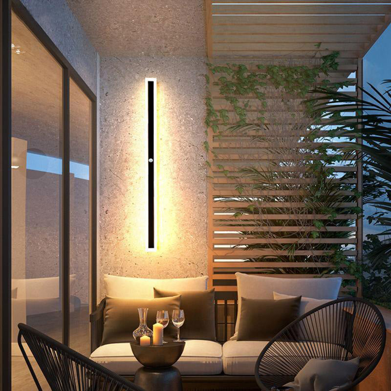 Fiala Modern LED Outdoor Wall Sconce Black