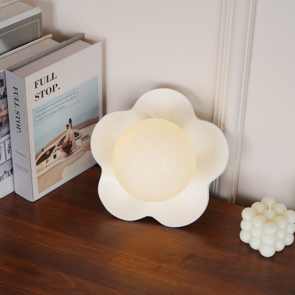 Arcore Fun Wall Lamp in Resin