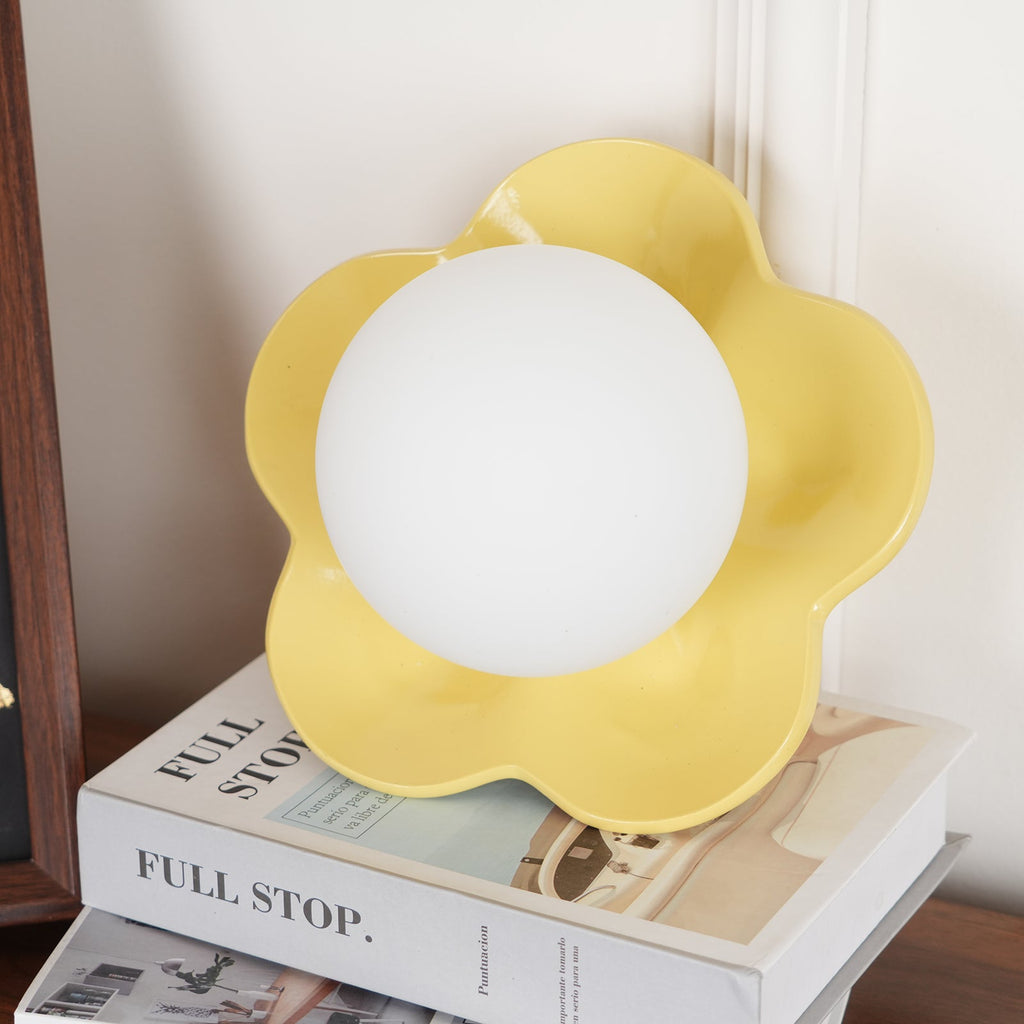 Arcore Fun Wall Lamp in Resin