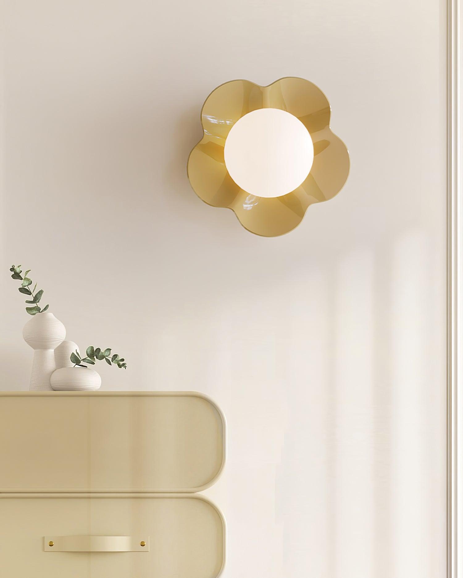 Arcore Fun Wall Lamp in Resin