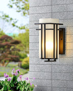 Outdoor Wall Lamp in Iron Retro Lantern