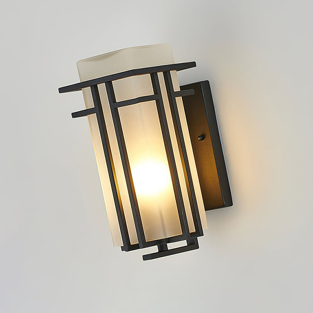 Outdoor Wall Lamp in Iron Retro Lantern
