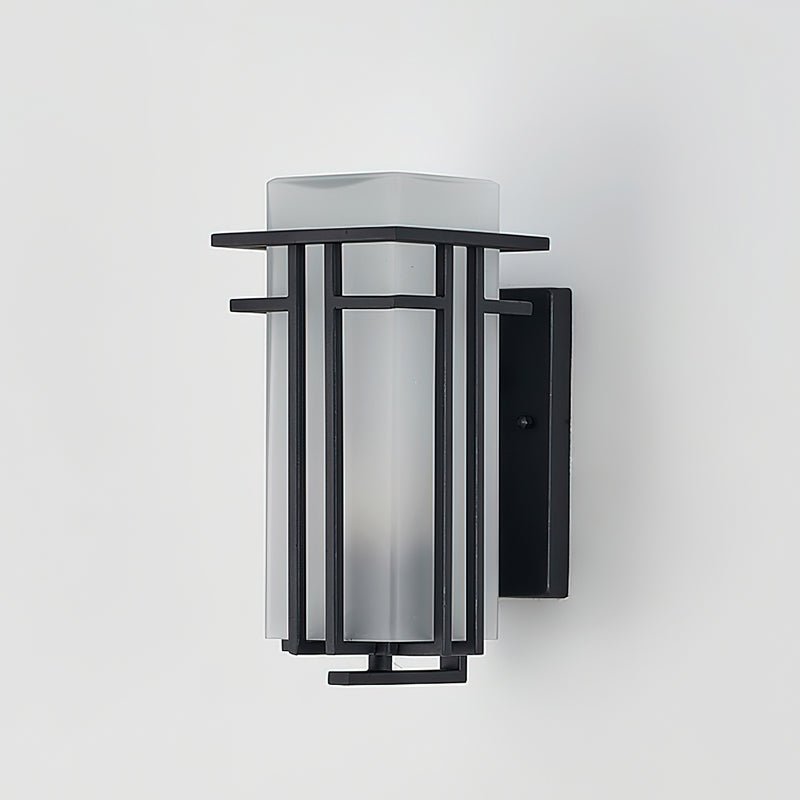 Outdoor Wall Lamp in Iron Retro Lantern