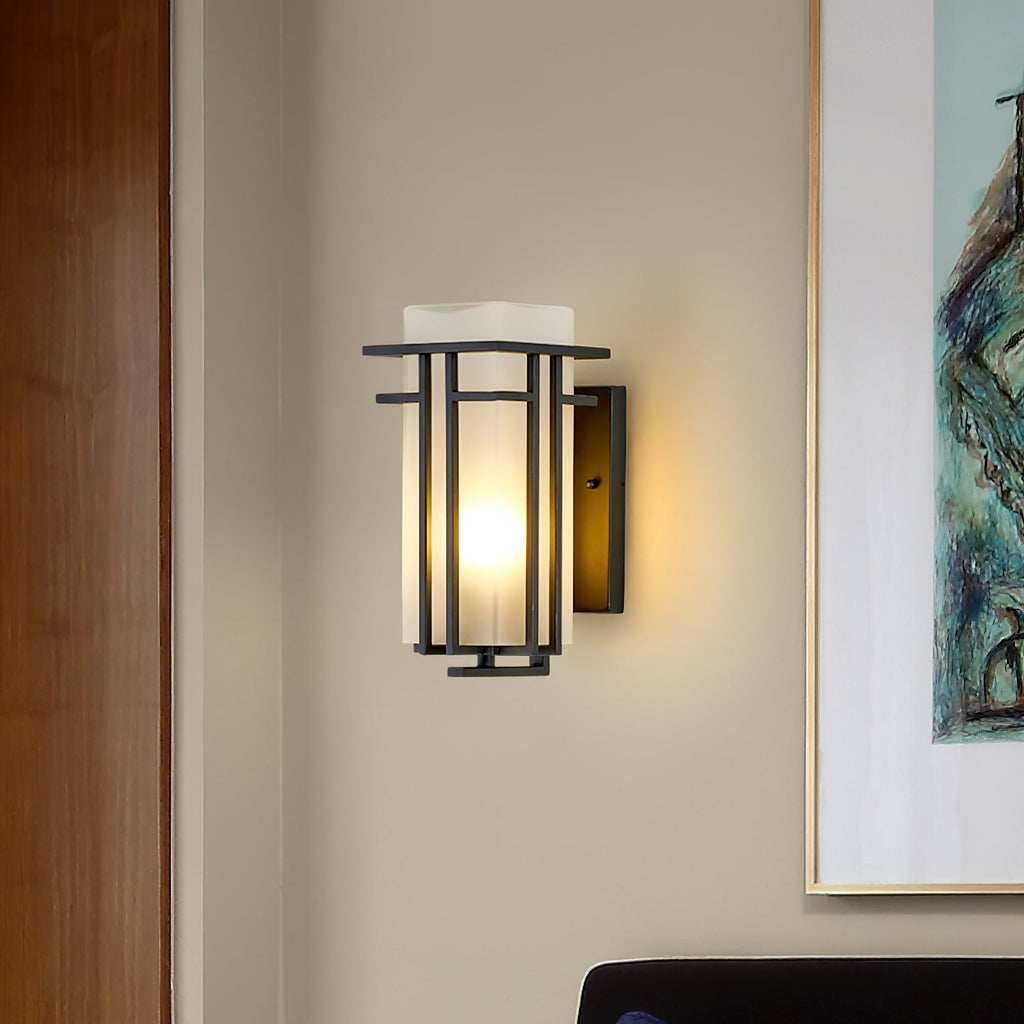Outdoor Wall Lamp in Iron Retro Lantern