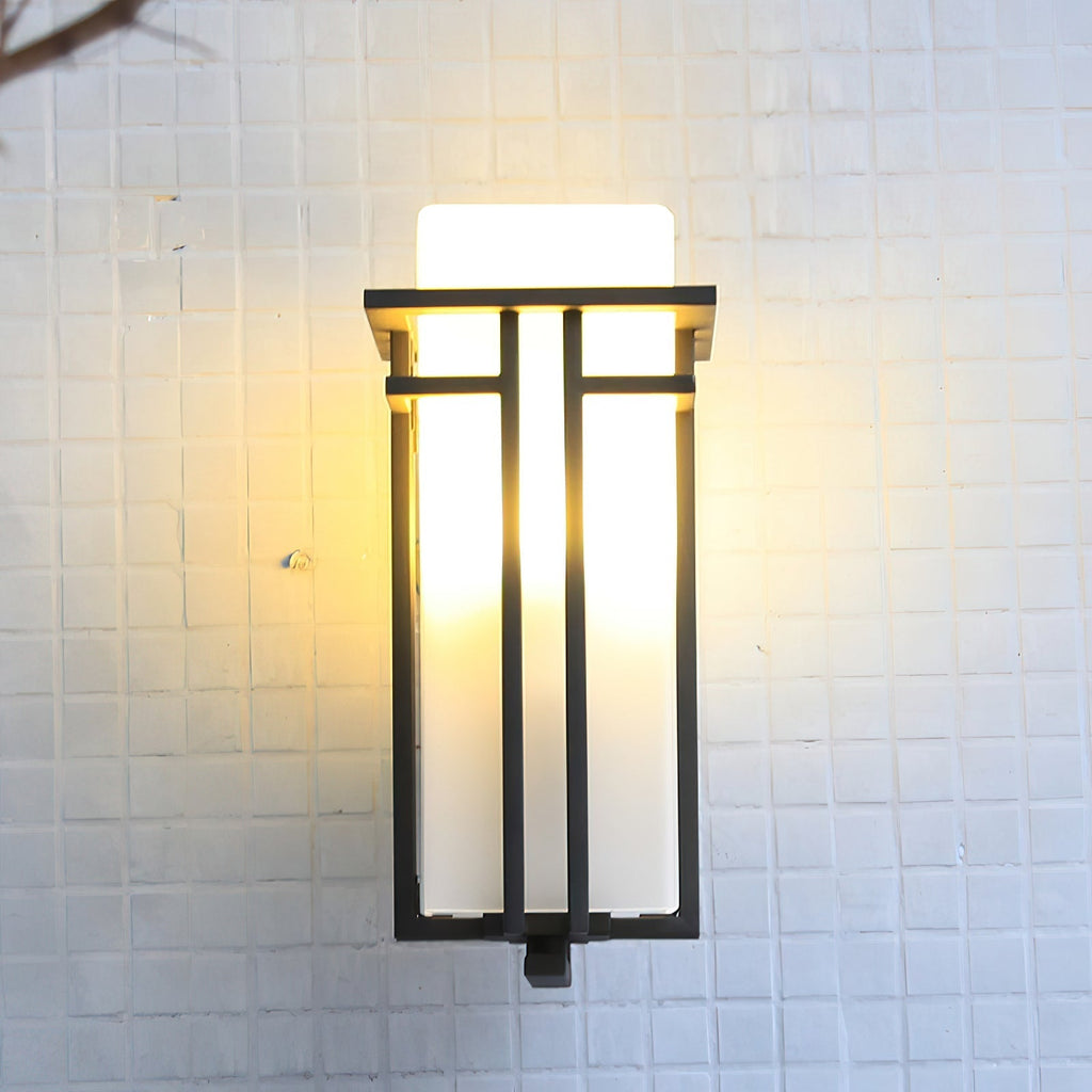Outdoor Wall Lamp in Iron Retro Lantern