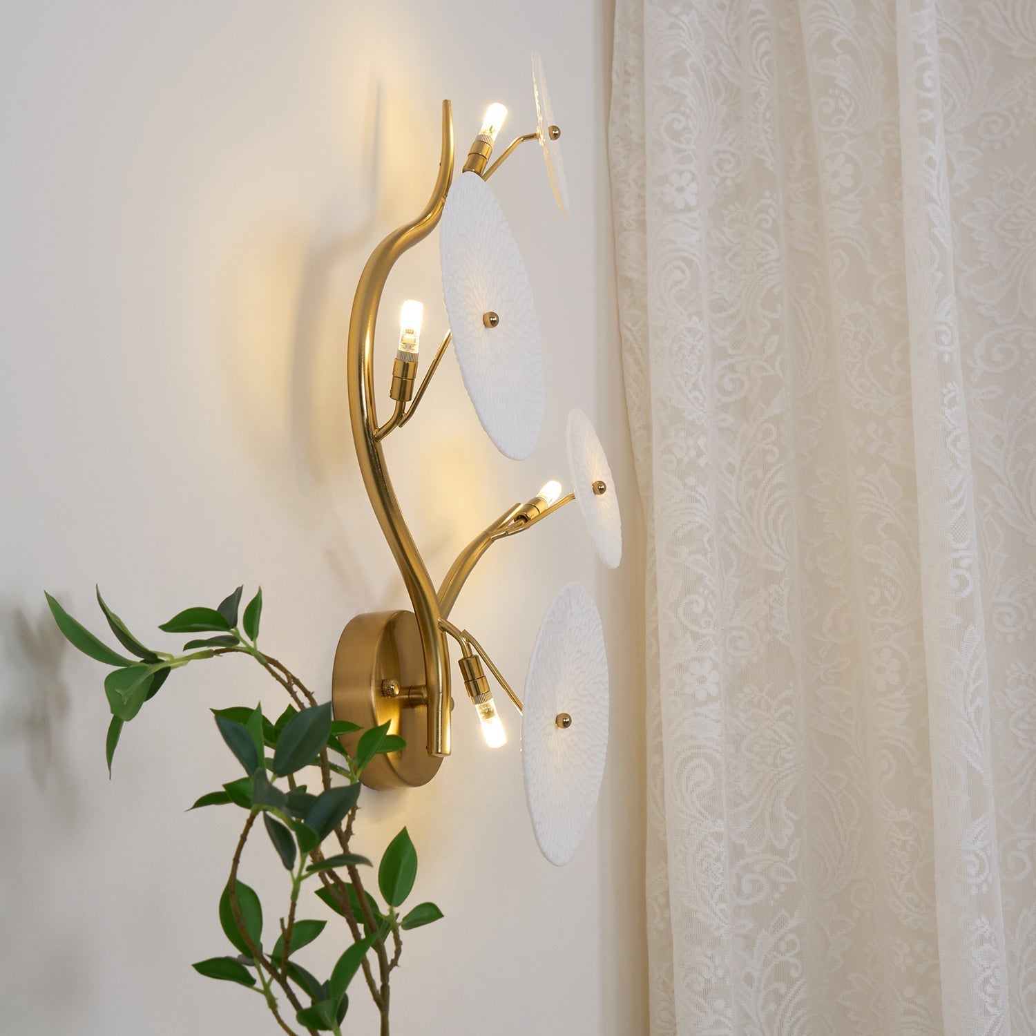 Jesse Nordic Art Petal Wall Lamp Elegant