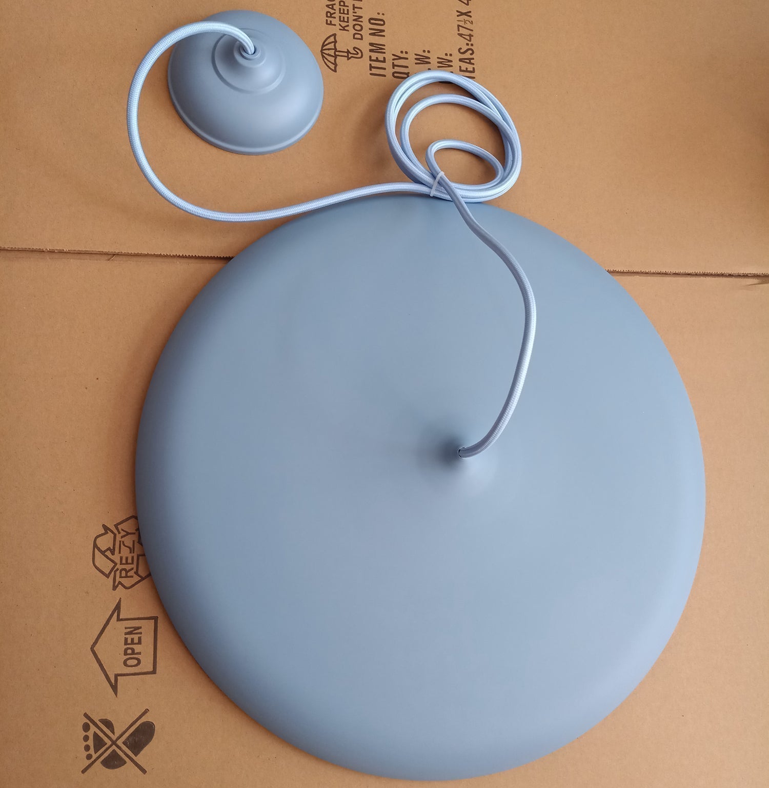 Orik Macaron Suspensions