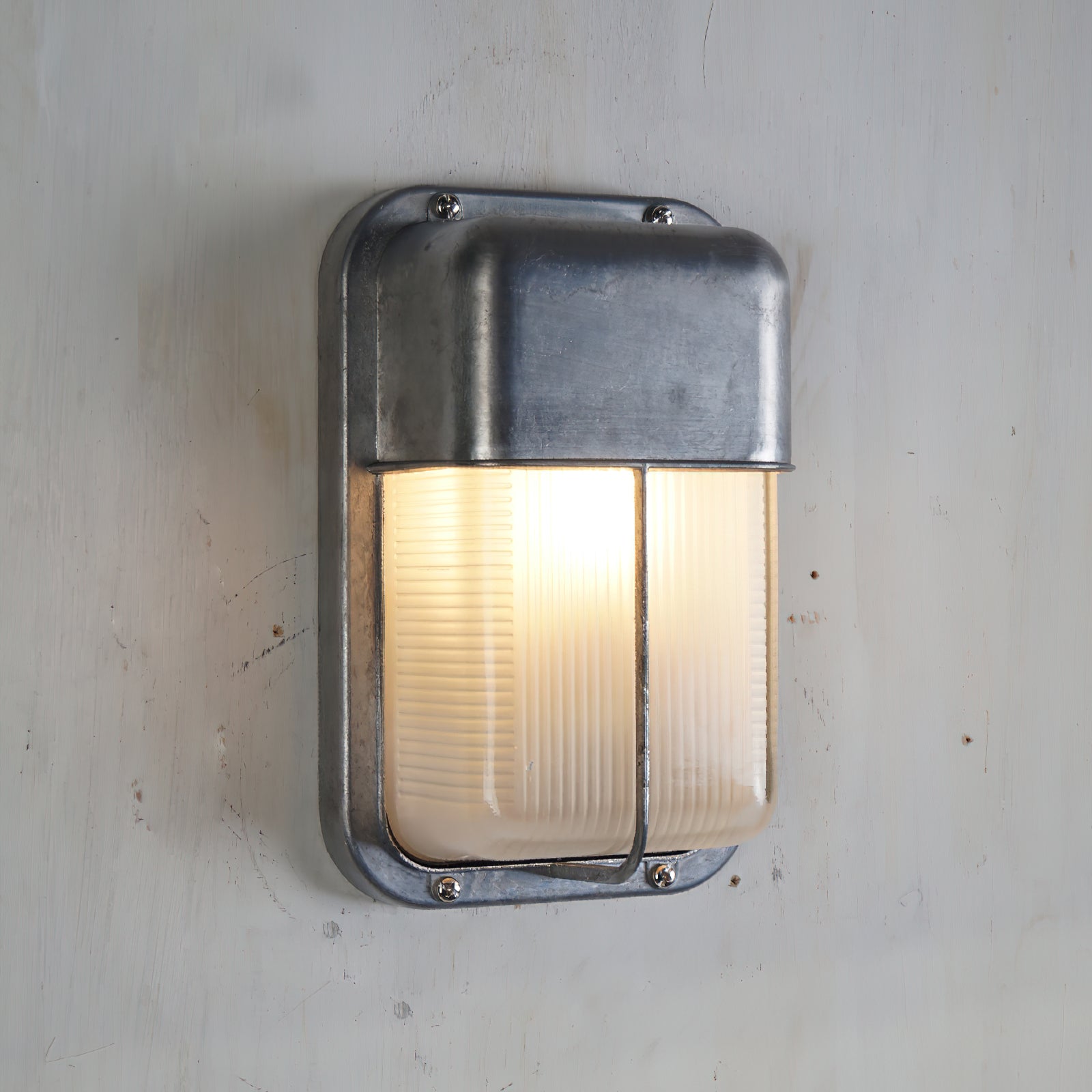Olcarila Vintage Outdoor Glass Wall Sconce