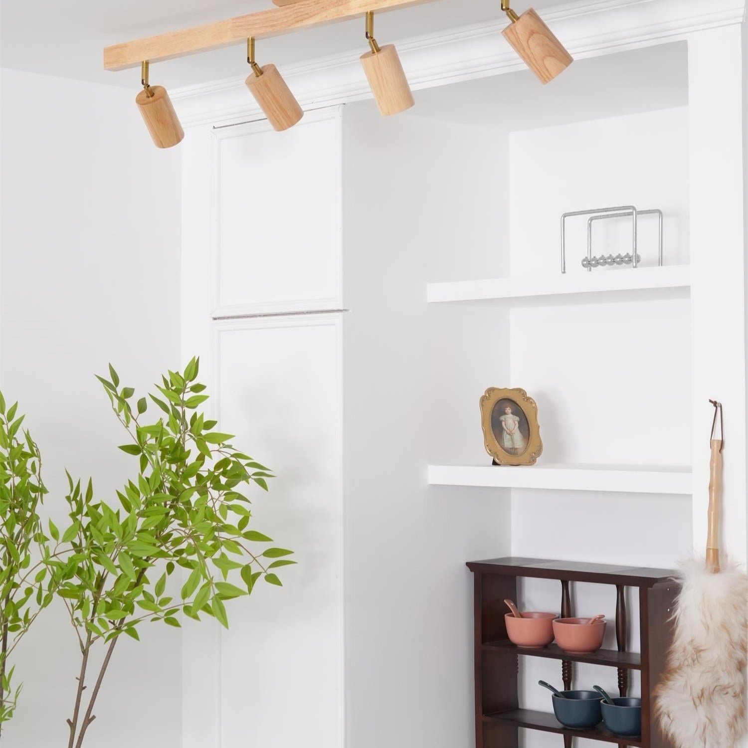 Veril Track Lighting Spotlight Wood