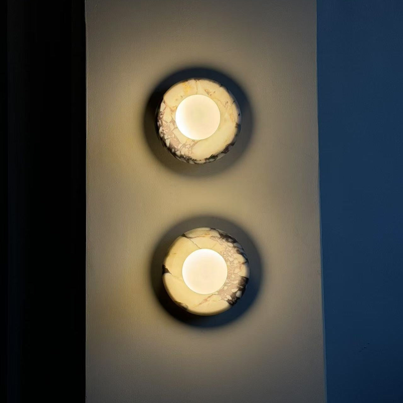 Hako Marble Indoor Wall Sconce