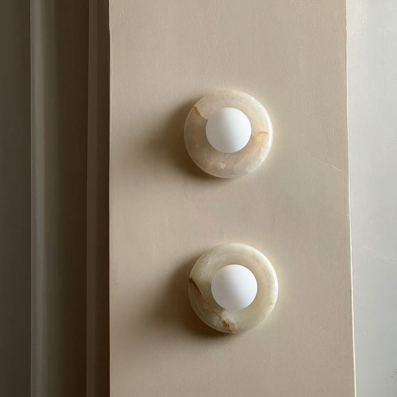 Hako Marble Indoor Wall Sconce