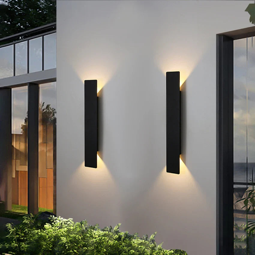 Modern Outdoor Wall Lamp – LED Up/Down Sconce, Waterproof, Vertical Design
