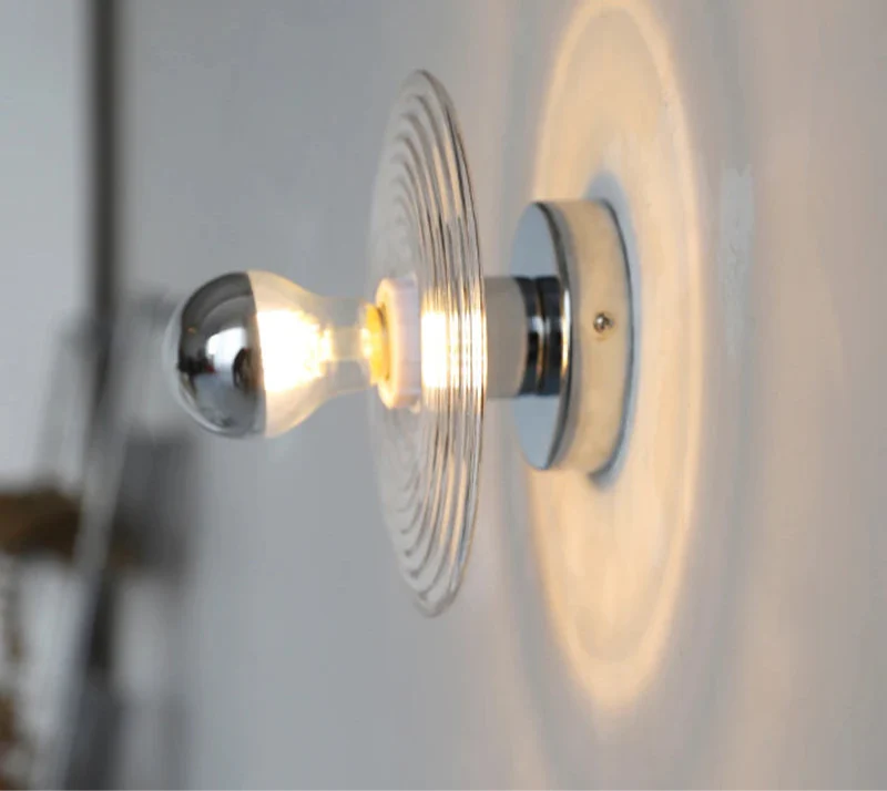 Modern Wall Lamp with Glass Shade
