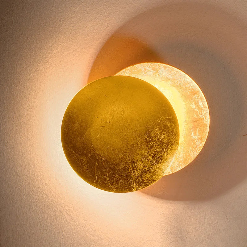 Decorative wall lamp inspired by moon phases - Rotating shade 360°