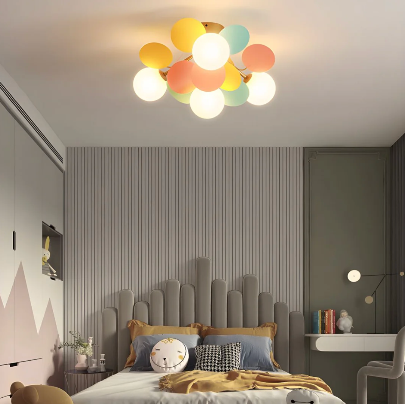 Modern LED Ceiling Lamp – Designer Ceiling Light with Spherical Shades
