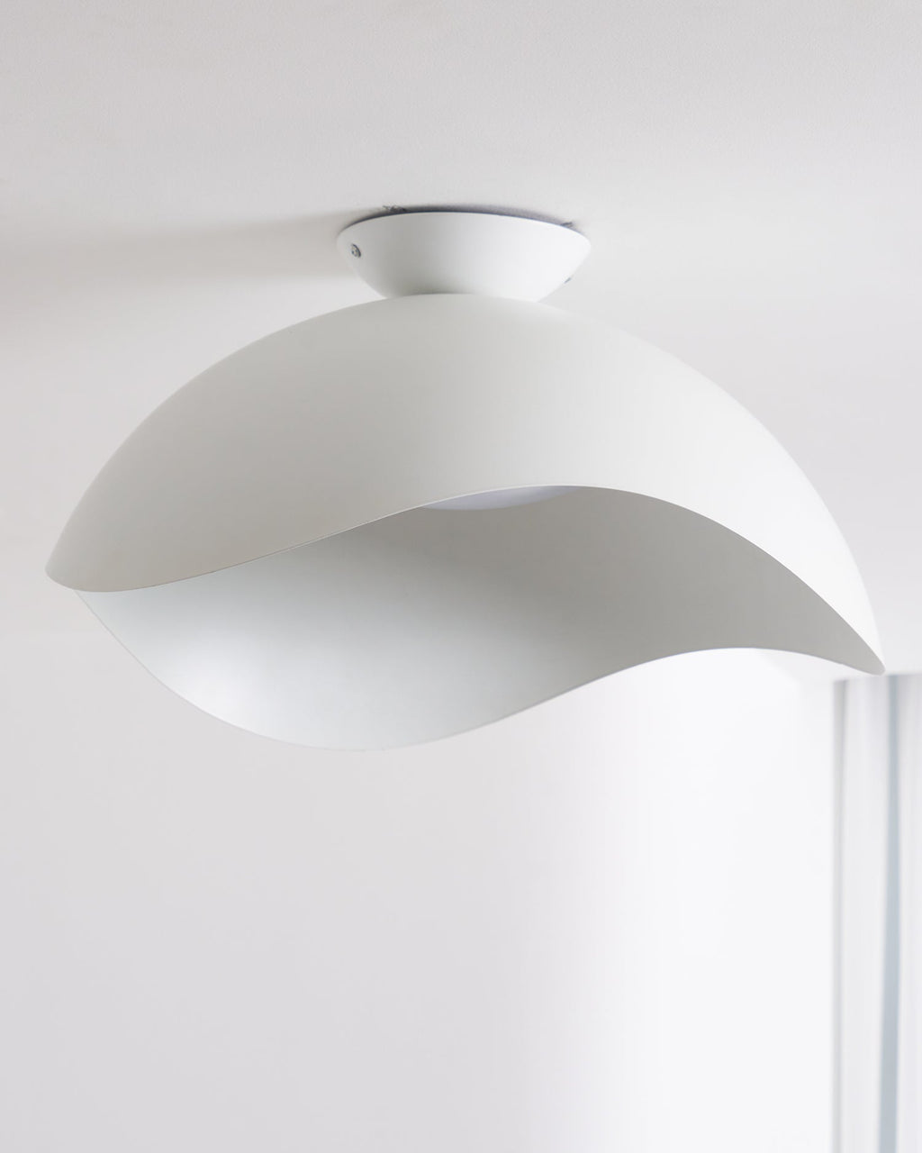 Nordic Wave Ceiling Light