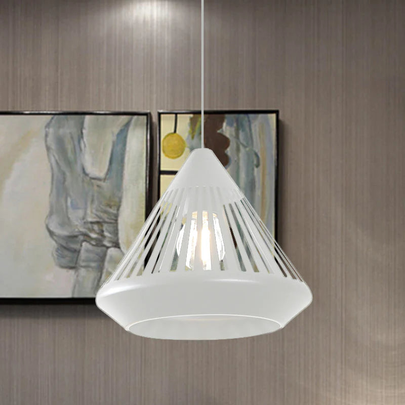 Arisha Modern Minimalist Metal Chandelier Bedroom