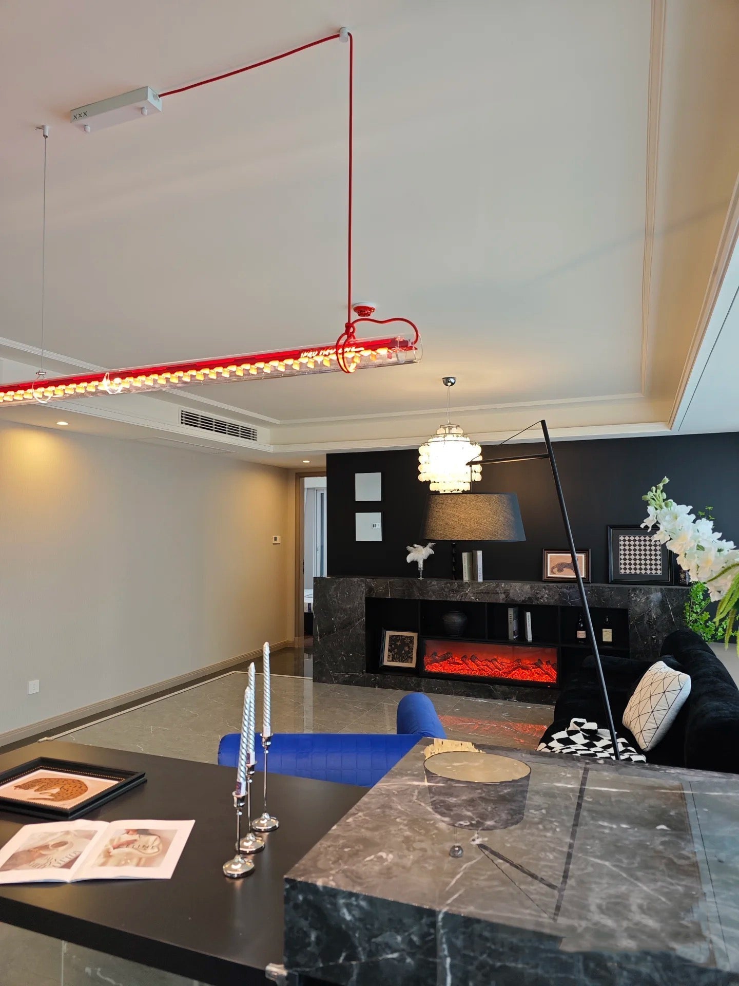 Modern Linear Minimalist LED Glass Light Pendant