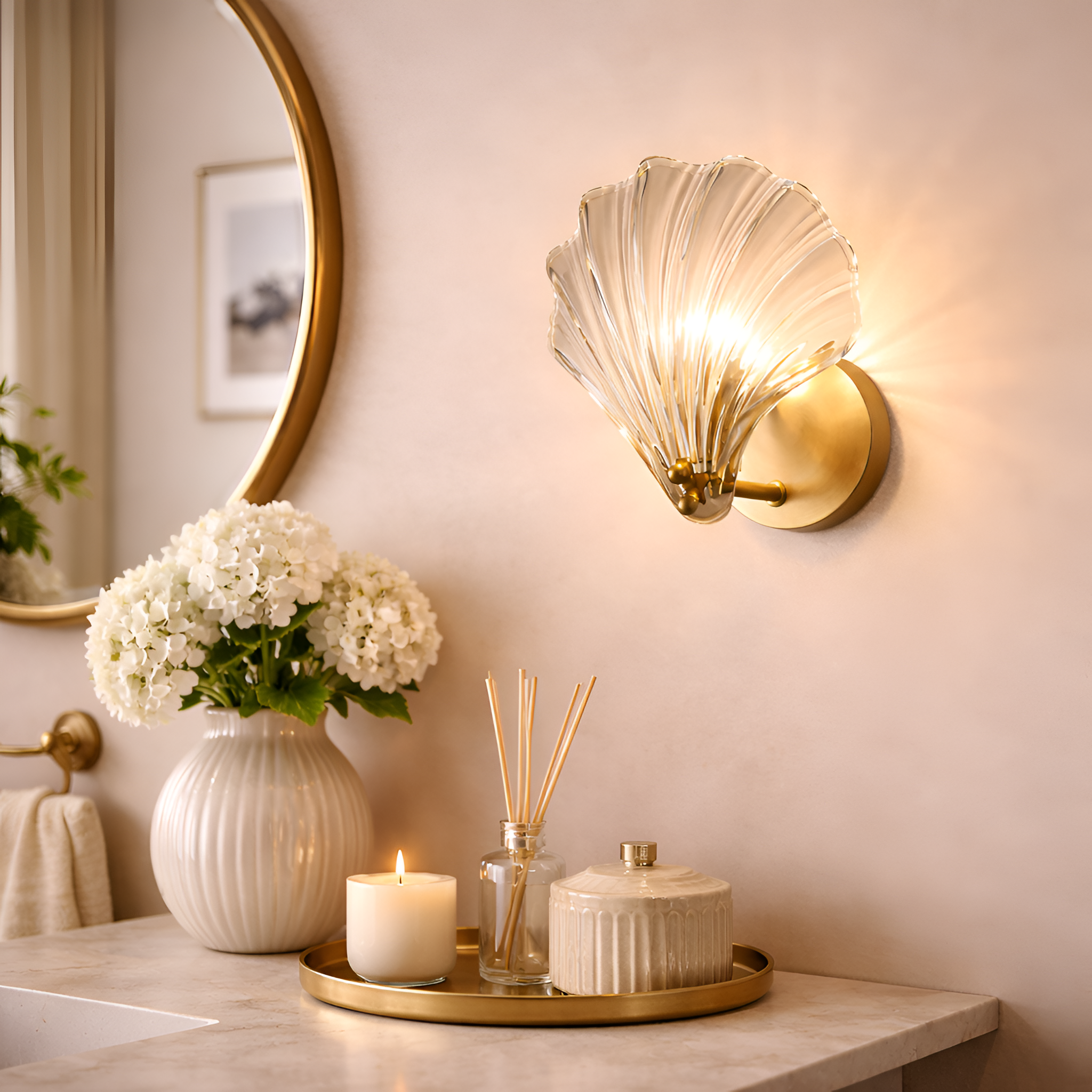 Onyx - Modern Luxury Brass Wall Lamp Nordic Shell Glass Sconce