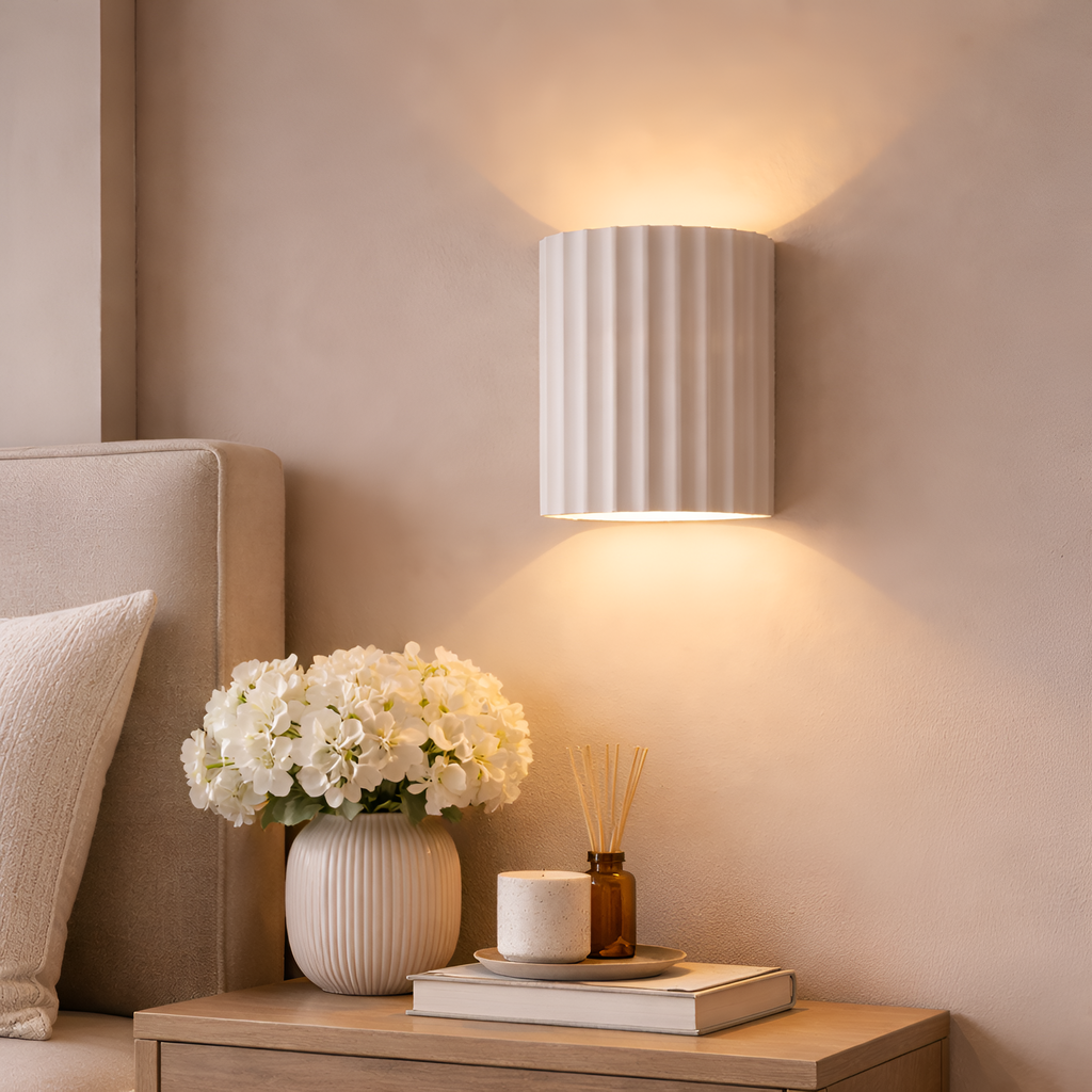 Kael - Resin Striped Wall Lamp