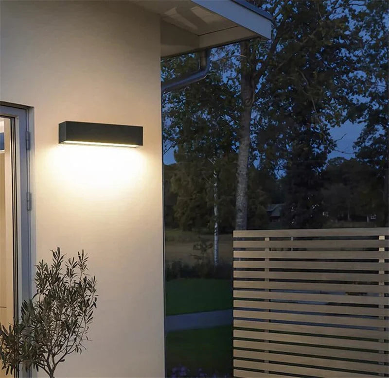Modern LED Wall Lamp – Minimalist Outdoor Lighting