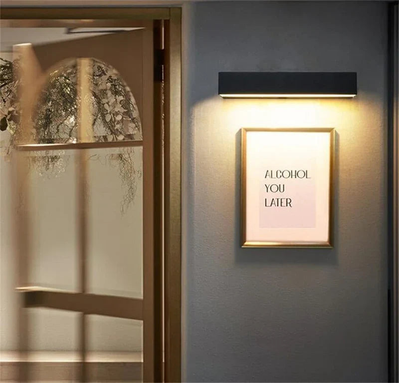 Modern LED Wall Lamp – Minimalist Outdoor Lighting