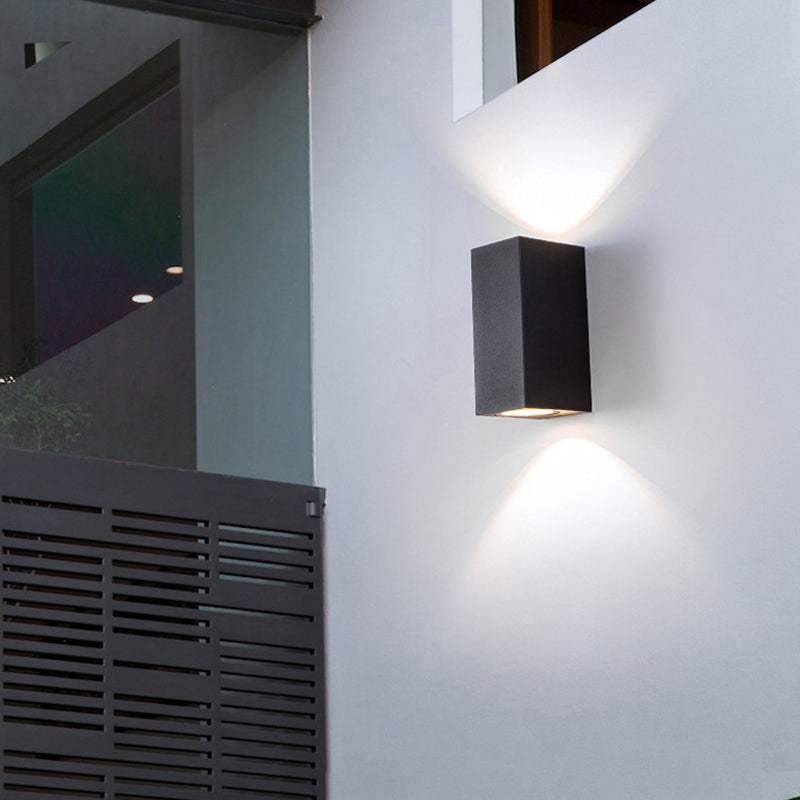 Tavon Minimalist Metal Square Outdoor Wall Lamp, Black