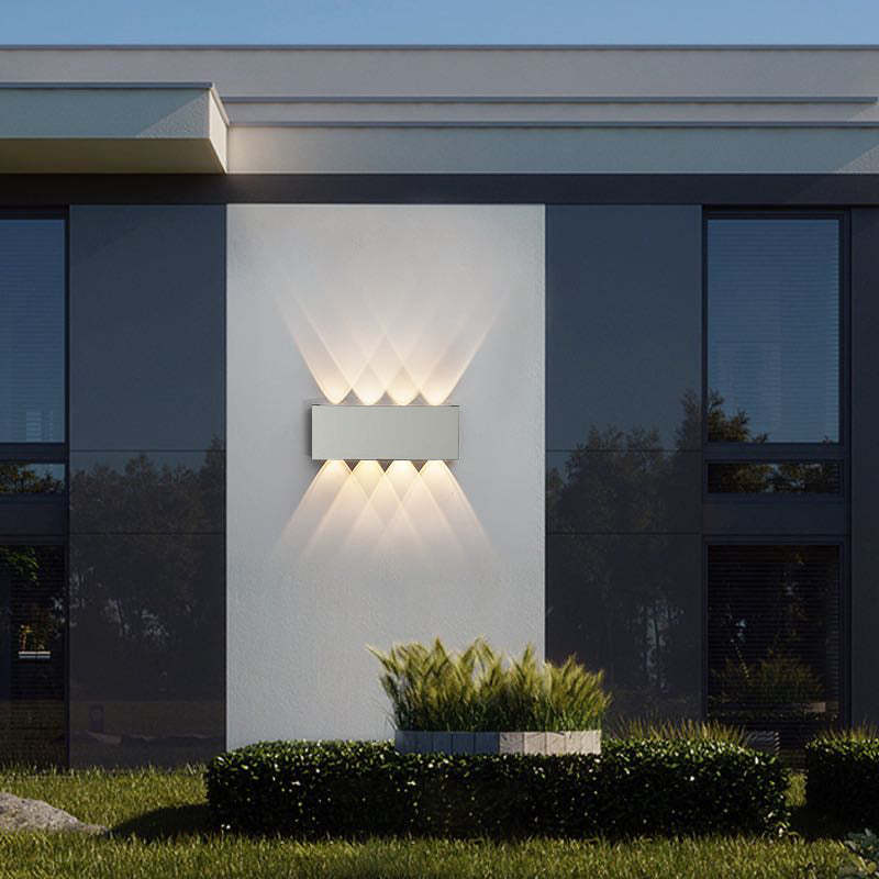 Tronix Modern Rectangular Wall Sconce Black/White. Corridor