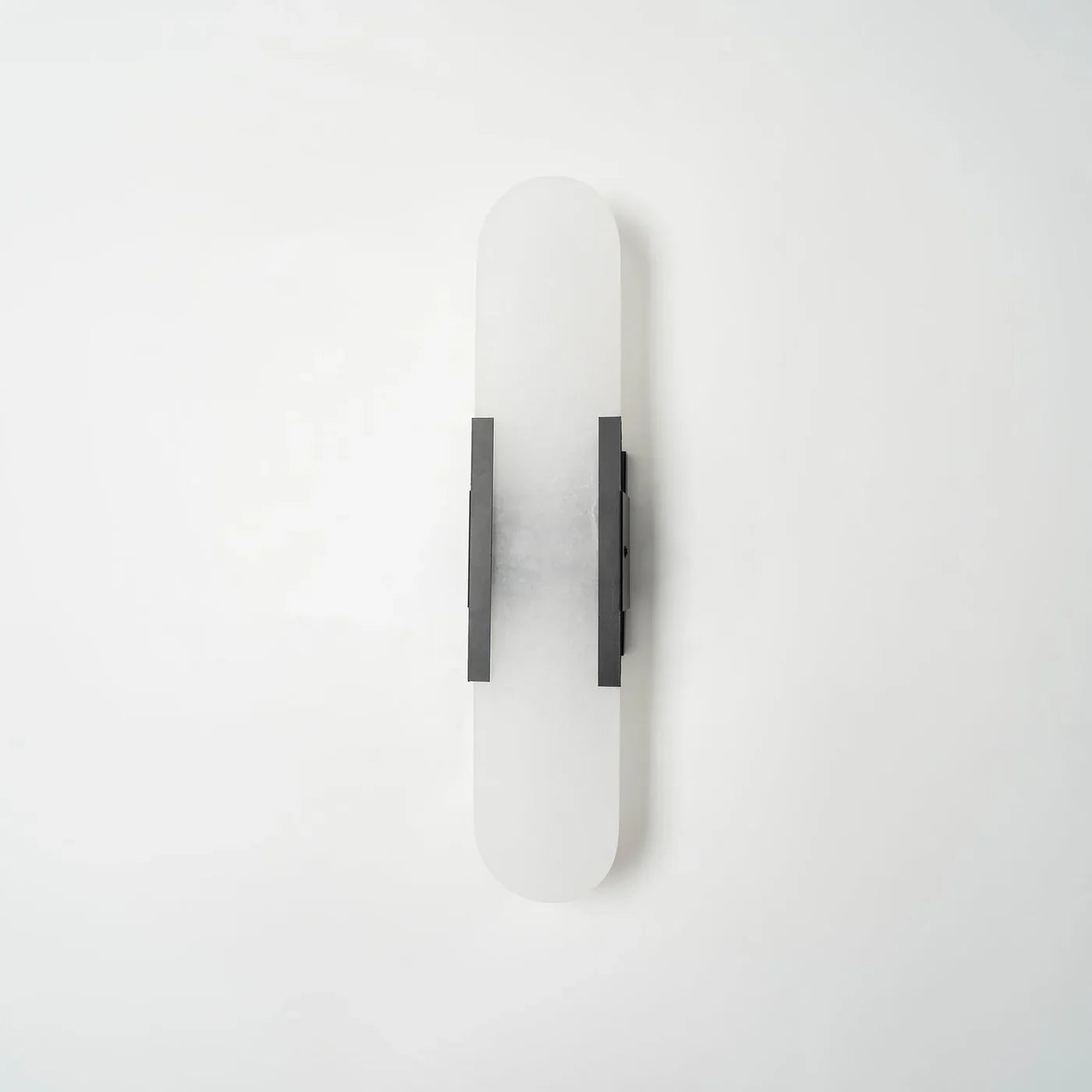 Modern Marble Wall Sconce with Gold Details – Luxury Lighting