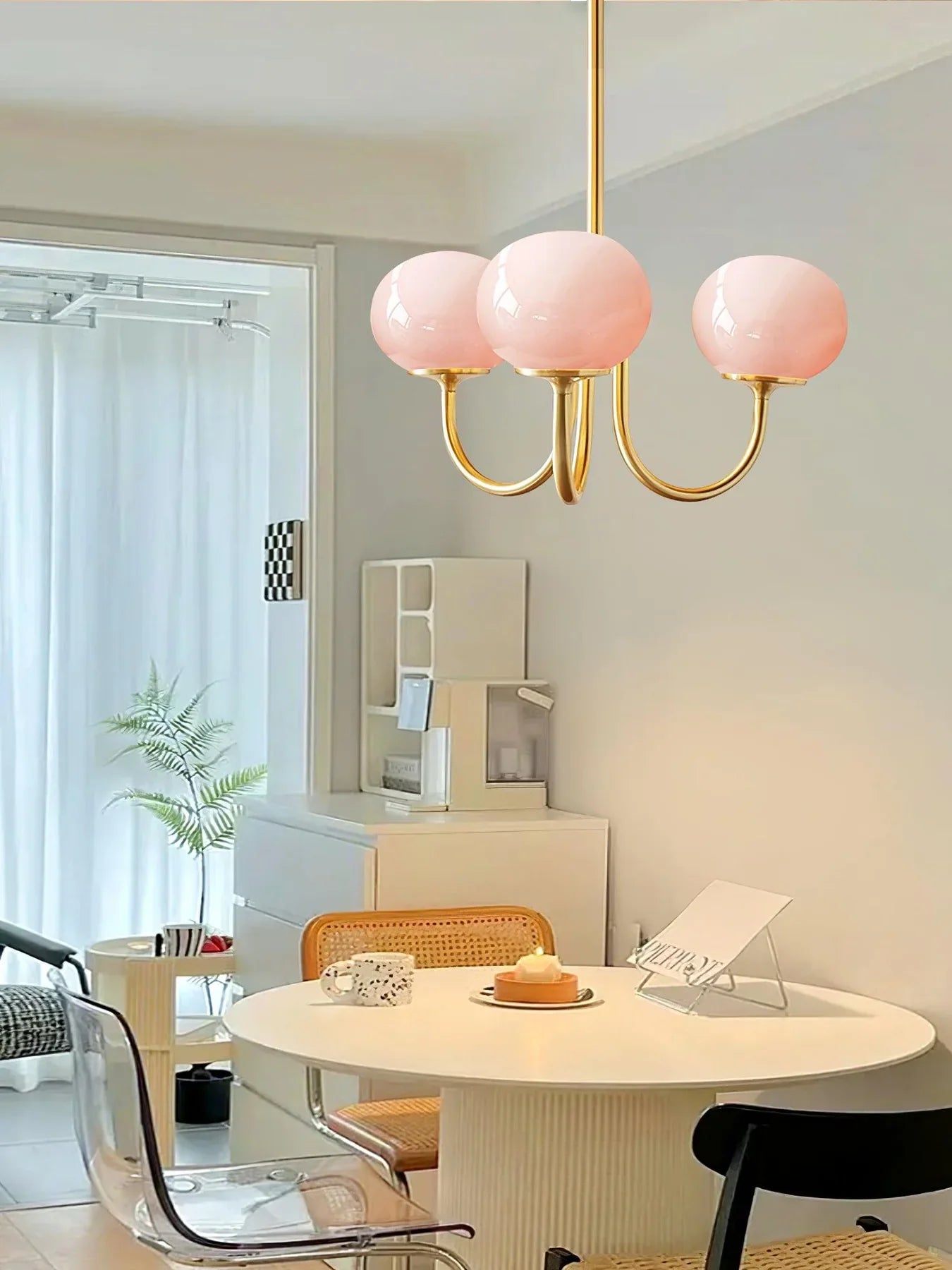 Retro glamour pendant lamp with spherical shades