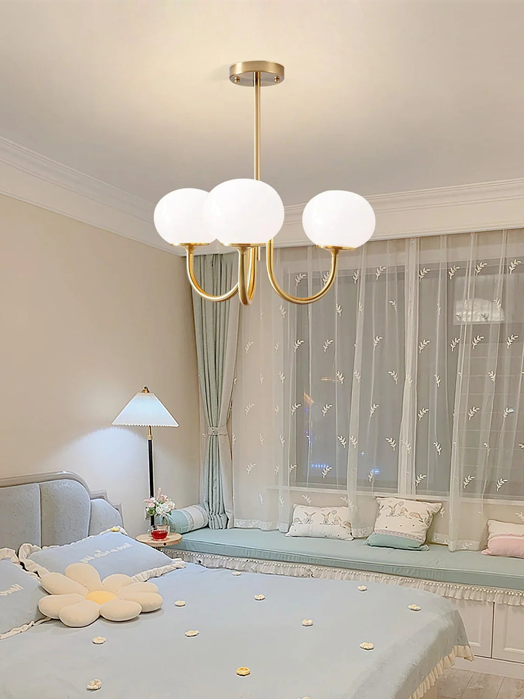 Retro glamour pendant lamp with spherical shades
