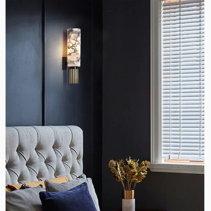 Wall Lamp with Marble Effect – Elegance and Modernity
