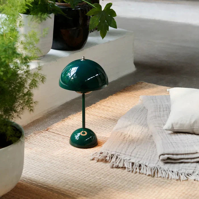 Wireless Table Lamp with Minimalist Design