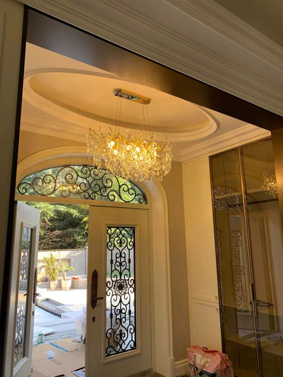 Exclusive chandelier with crystal leaves – branch effect, modern elegance