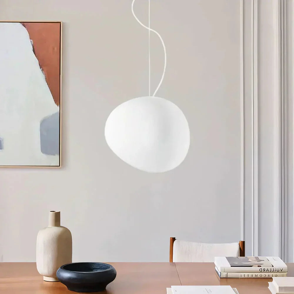 Modern pendant lamp with an organic round shape – minimalist design