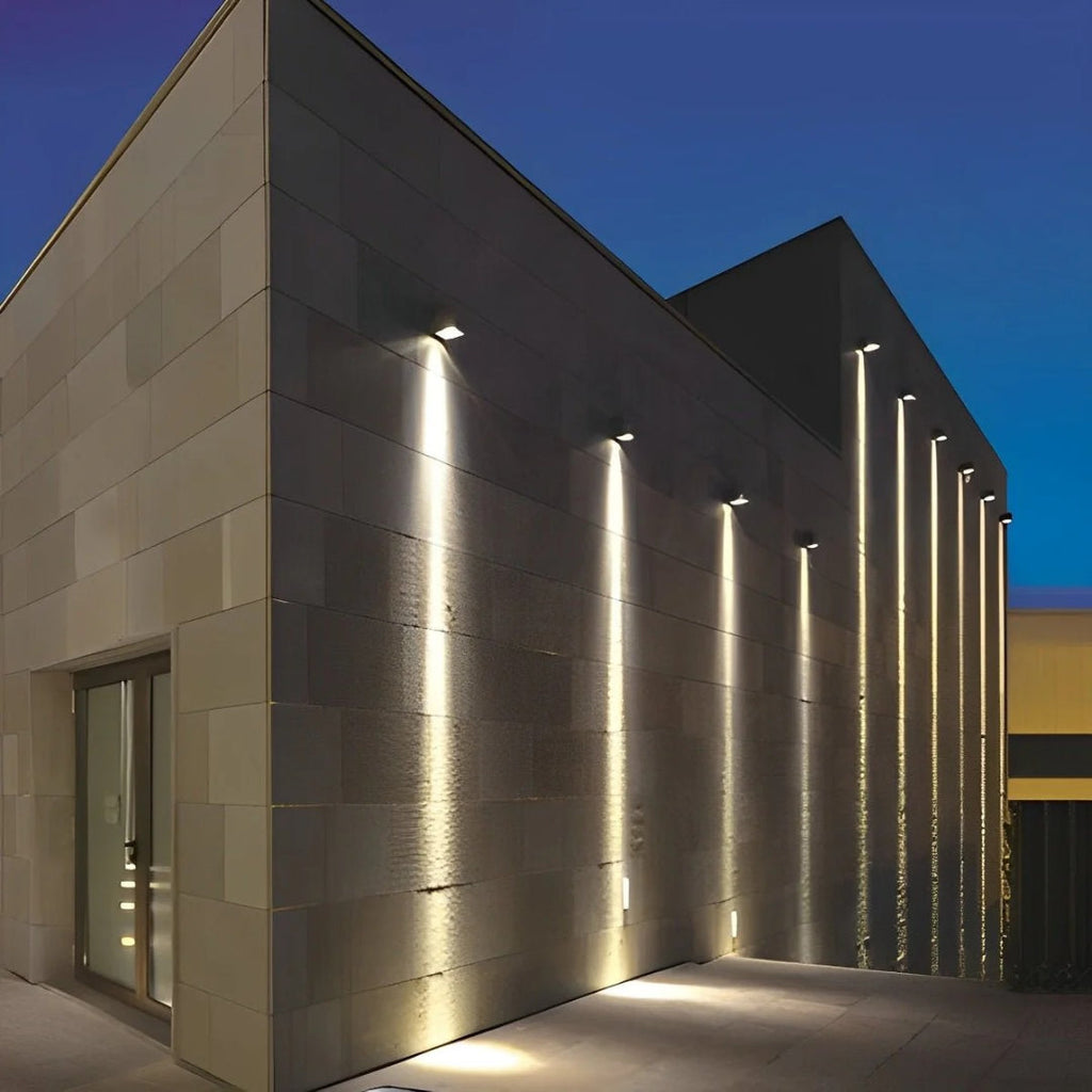 Elvarinna – Architectural LED Outdoor Wall Lamp